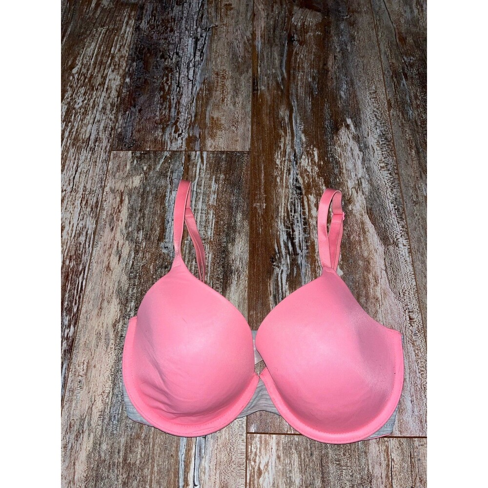 Victoria's Secret PINK Wear Everywhere Push-Up Bra Size 32DD